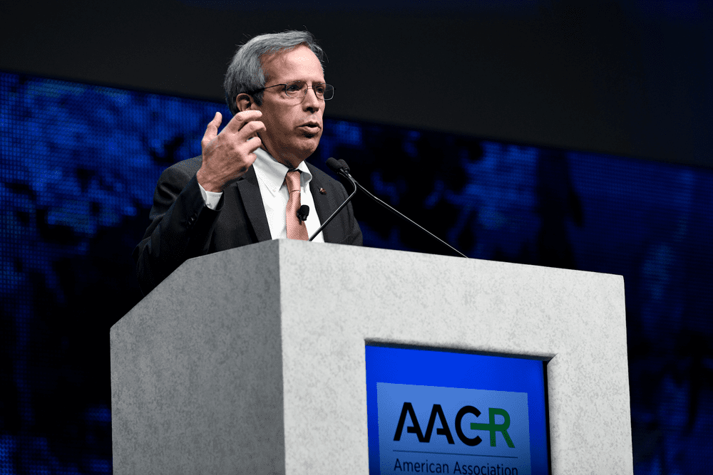 Michael Caliguiri, MD, speaking at AACR18