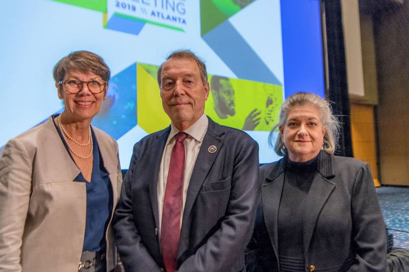 Cornelis J. M. Melief receives the 2019 AACR-CRI Lloyd J. Old Award in Cancer Immunology from Drs. Jill O'Donnell-Tormey and Ellen Pure